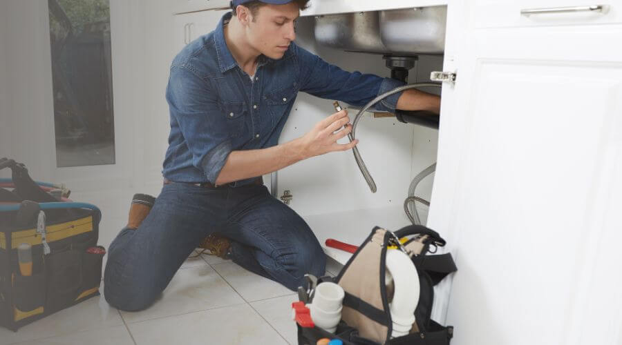 Expert burst pipe repair services in Elaine, AR